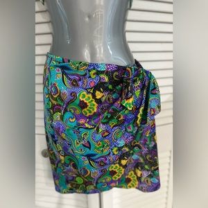 Catalina sarong - size medium. Bright and colorful and fun!